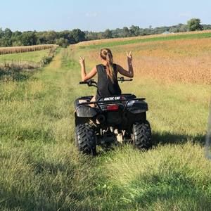 Meet your Posher, Tara